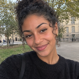 Inès